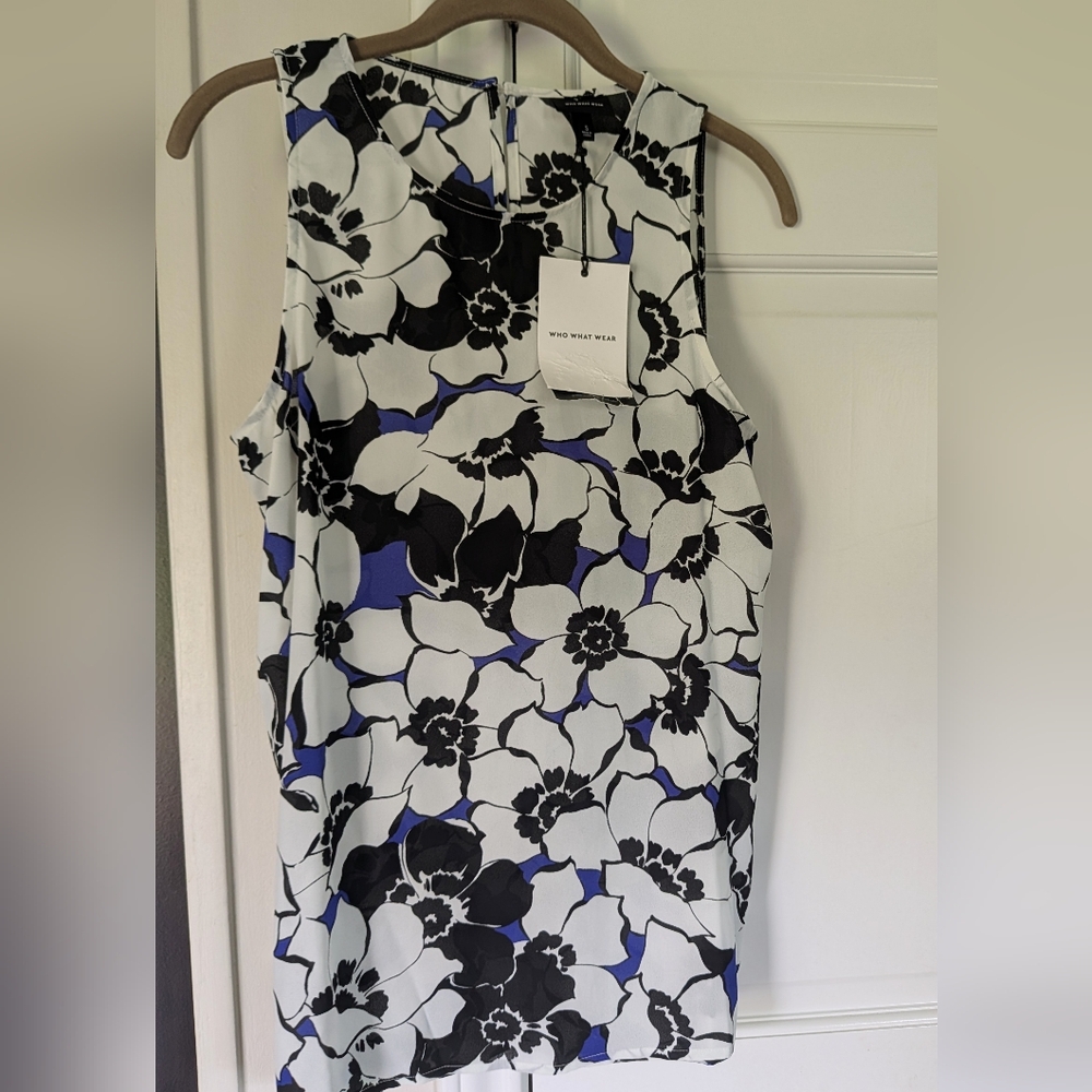Who What Wear Blue & White Sleeveles Blouse - SZ S